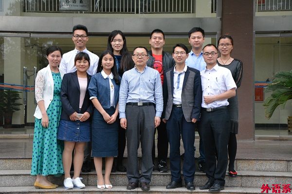 必威西汉姆联召开校友座谈会