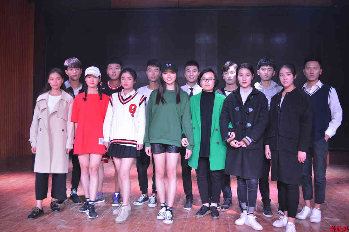 【献礼十九大】必威西汉姆联在校第四届文明礼仪风采大赛再创佳绩